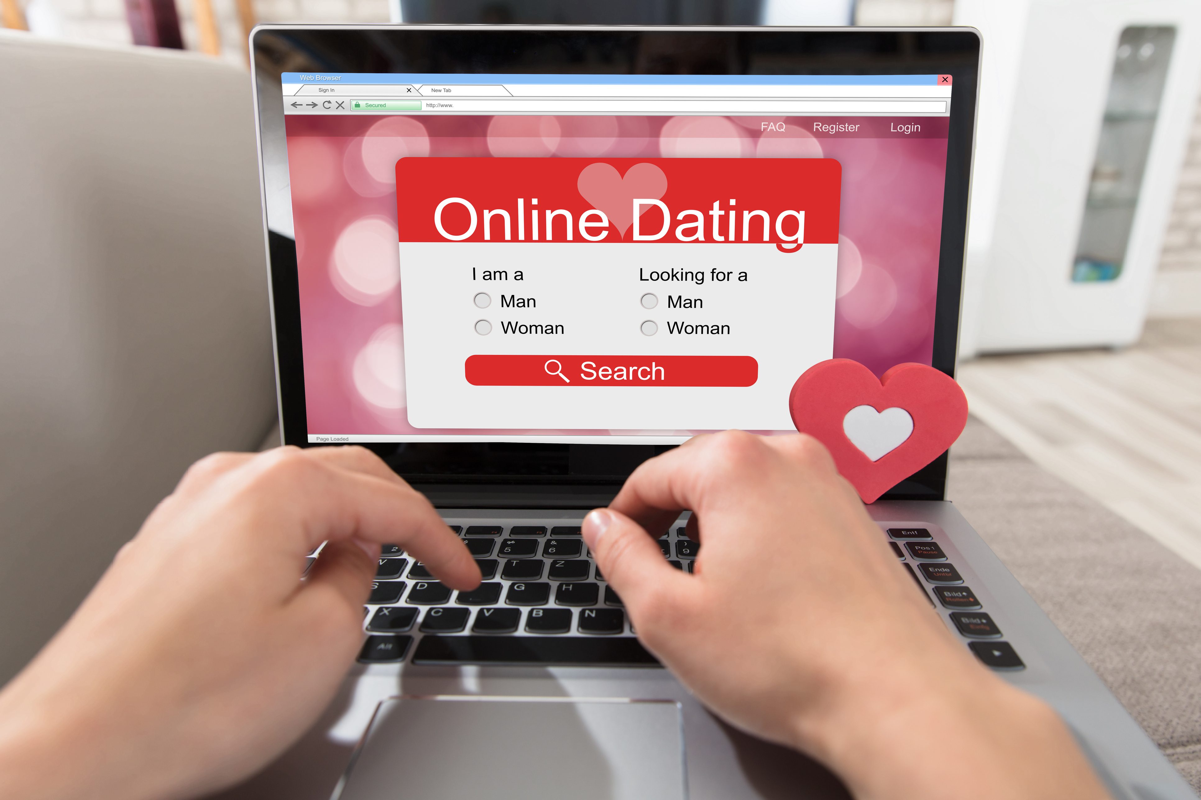 Girls And Guys: What Do You Think Of Online Dating?