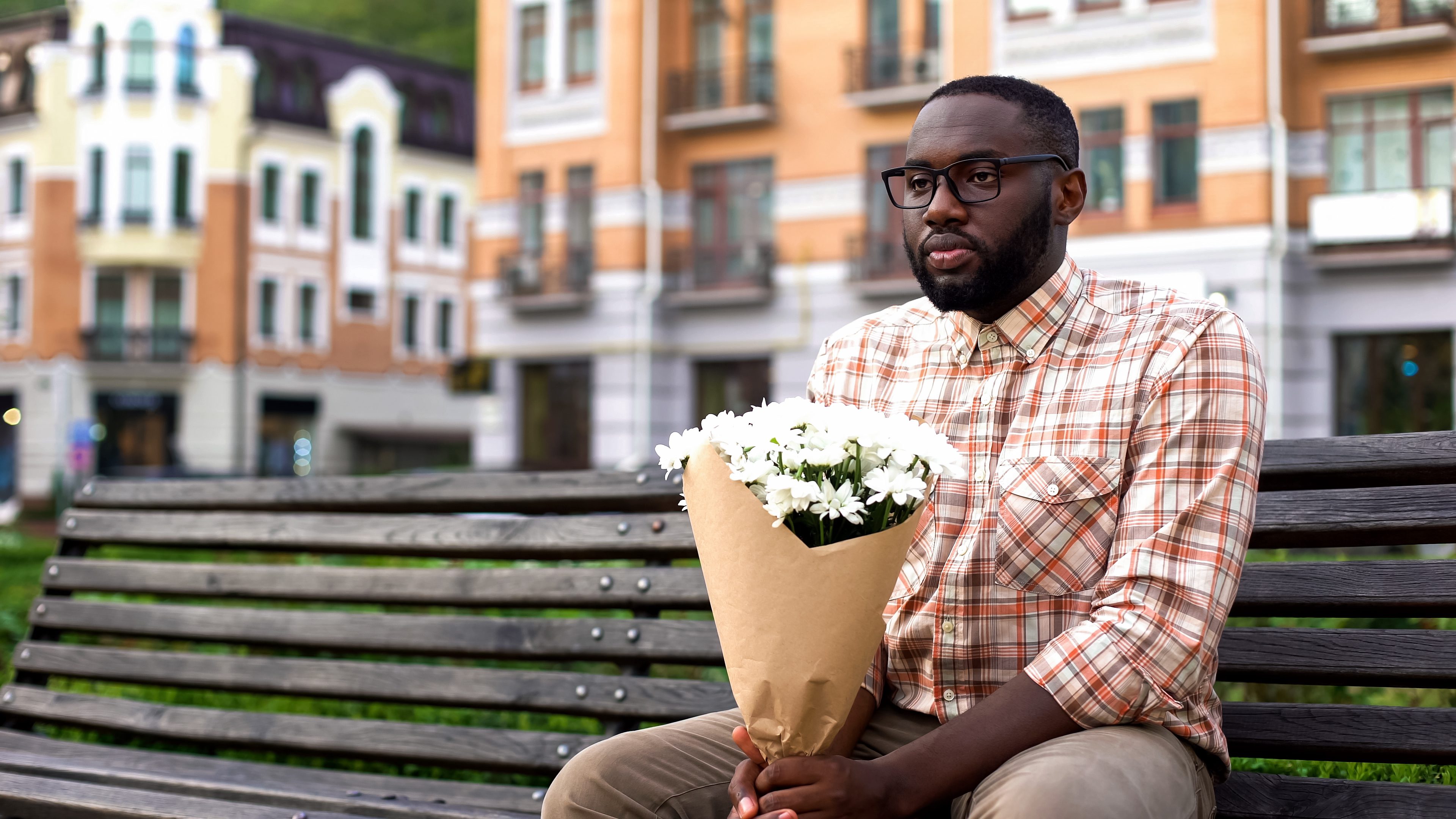 Online Dating: Good Men Don't Get A Chance?