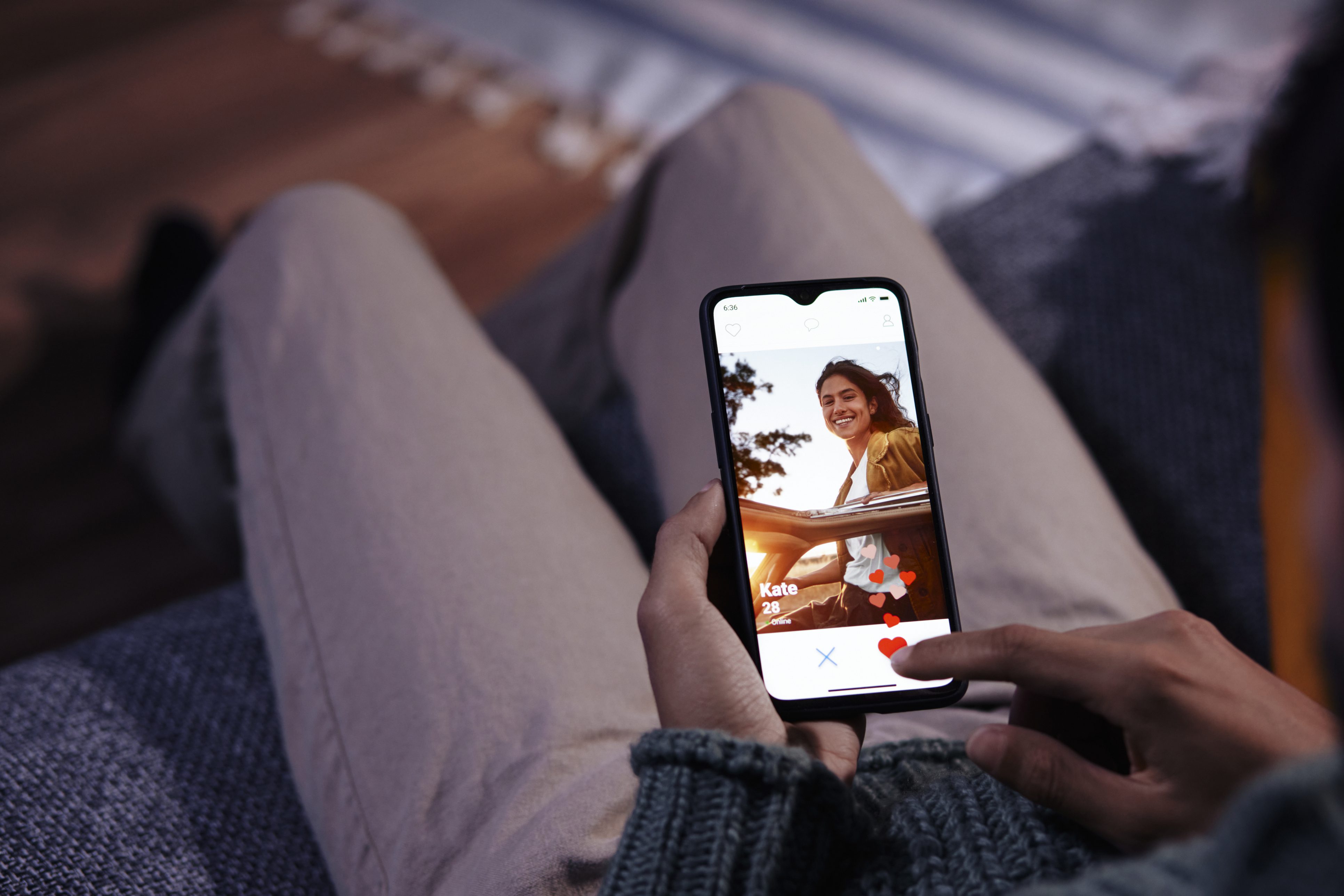 Is Online Dating The Worst Way To Start A Relationship?
