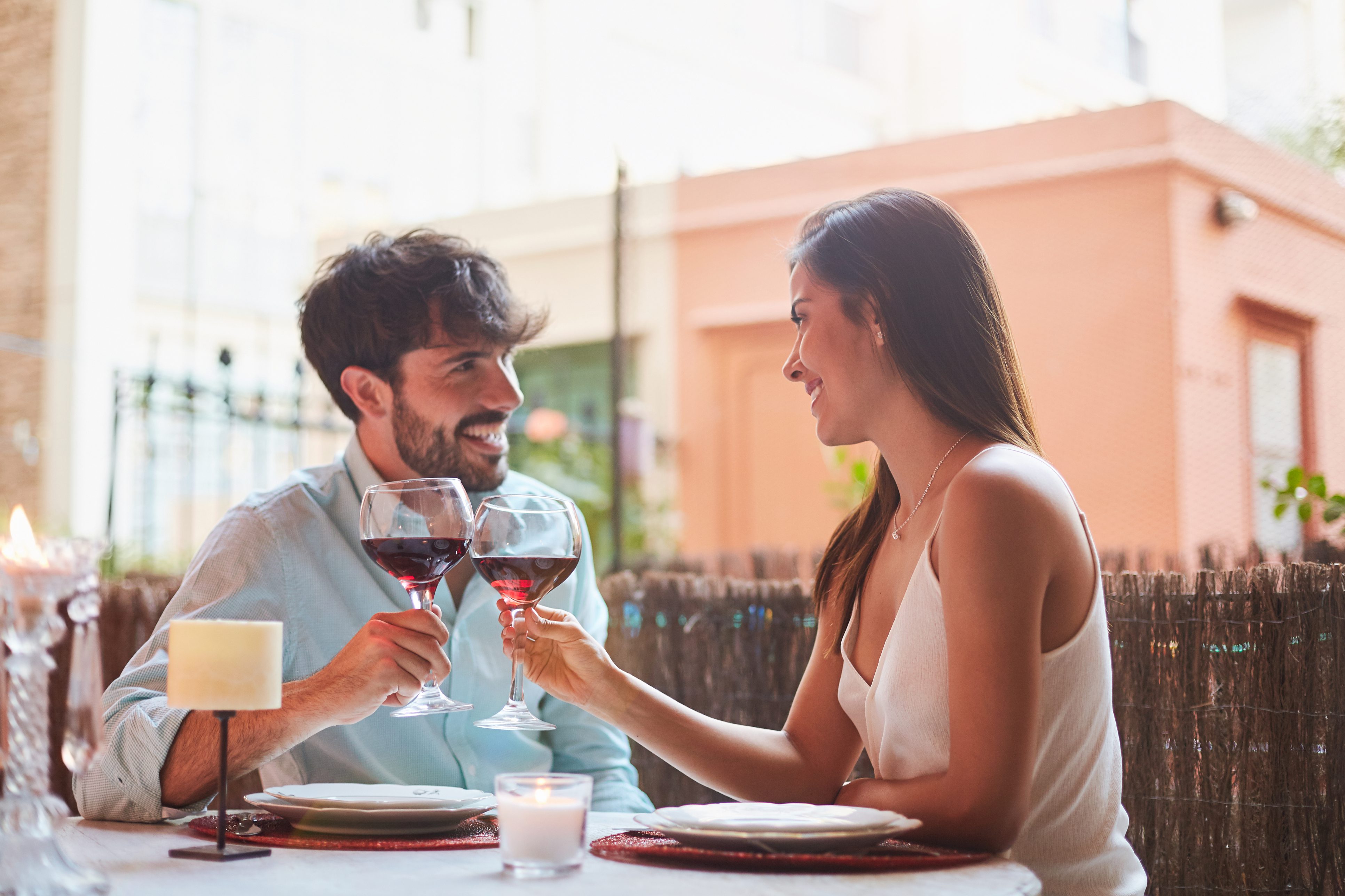 Online Dating: Reconnecting With Somebody I Went On One Date With?
