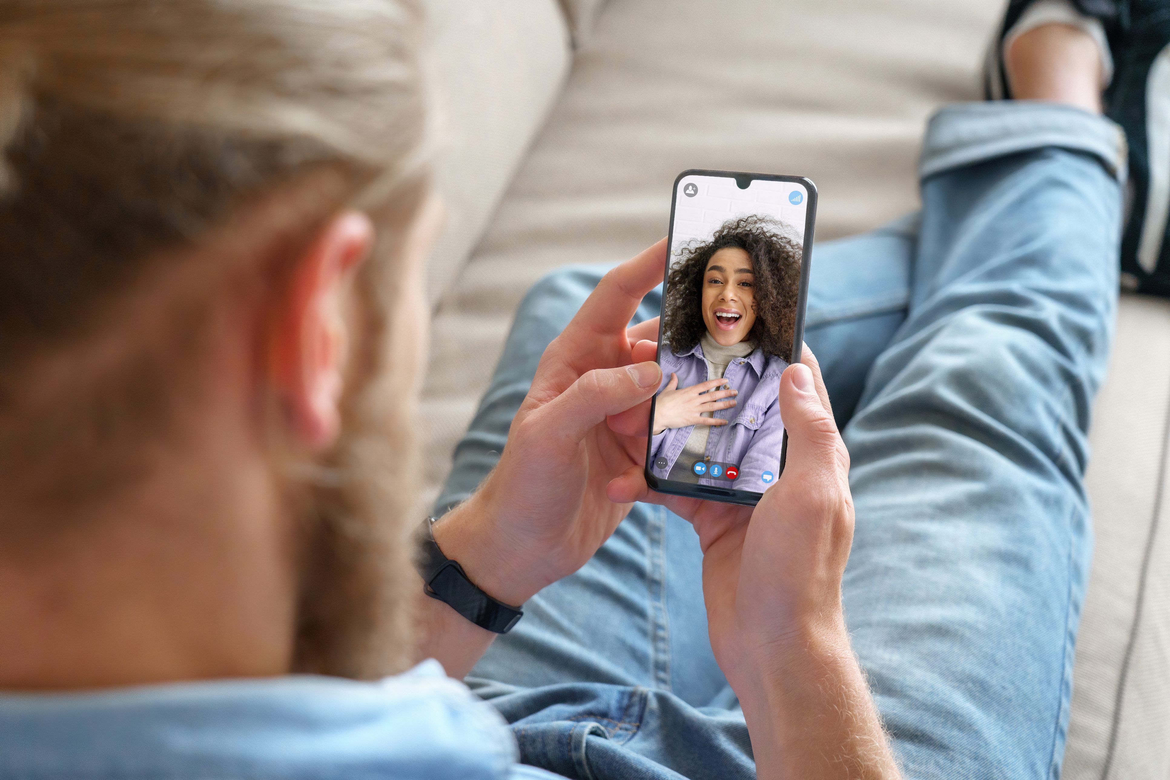Online Dating: When You Just Suck At FaceTime Dates?