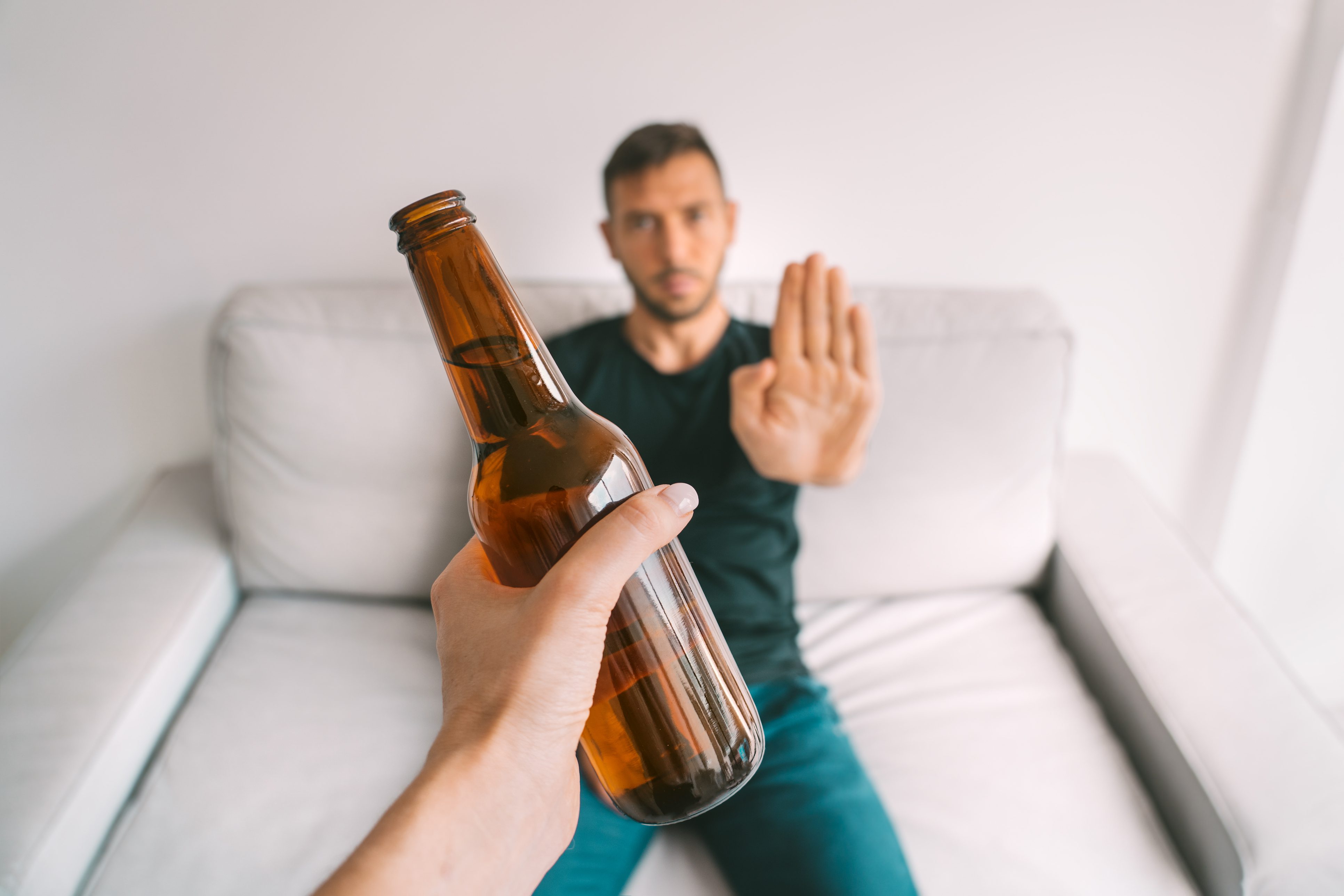 How Big Of A Deal Is Putting 'No' To Drinking On Dating Apps?