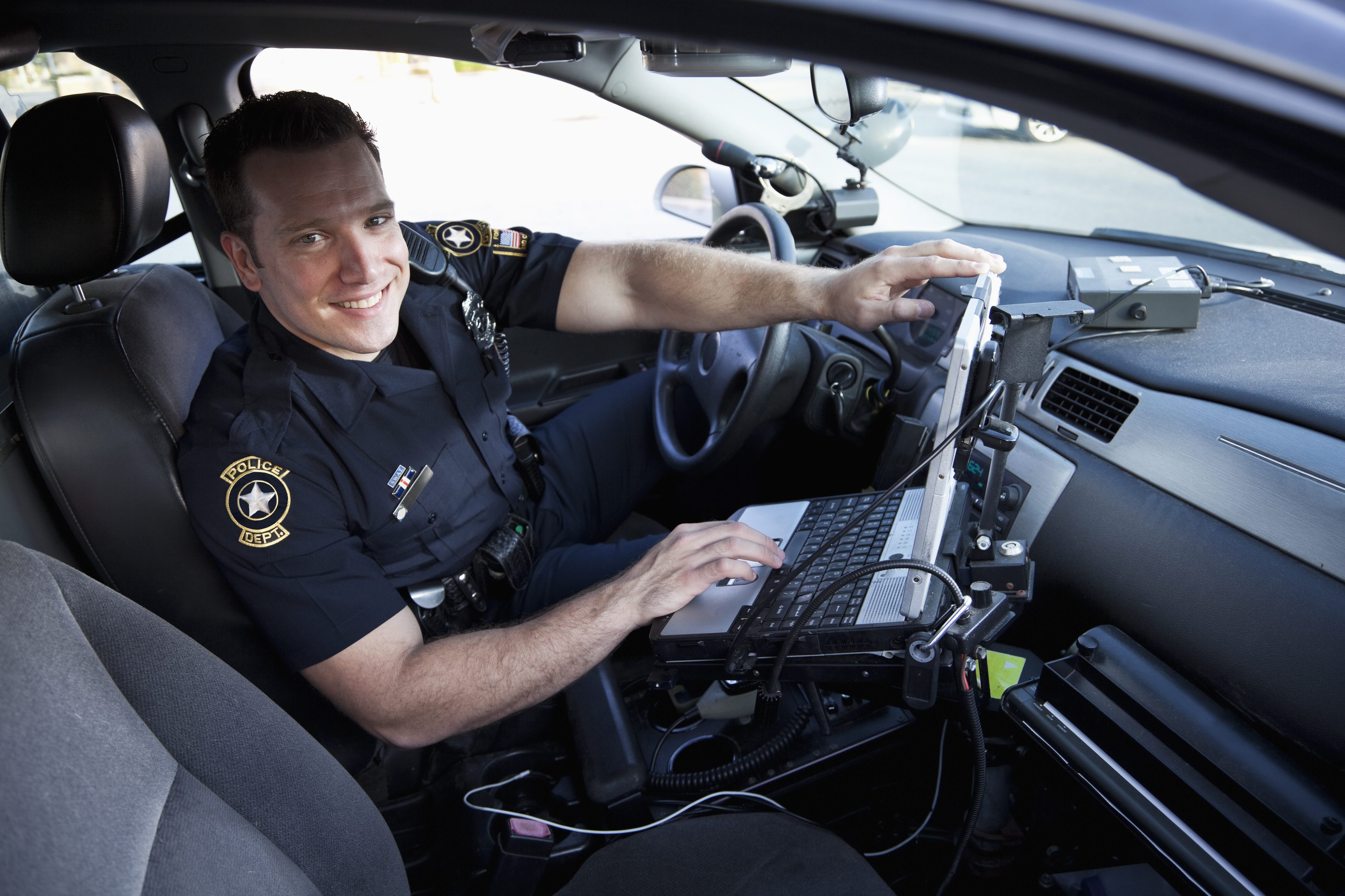 Online Dating: Would You Date A Police Officer?