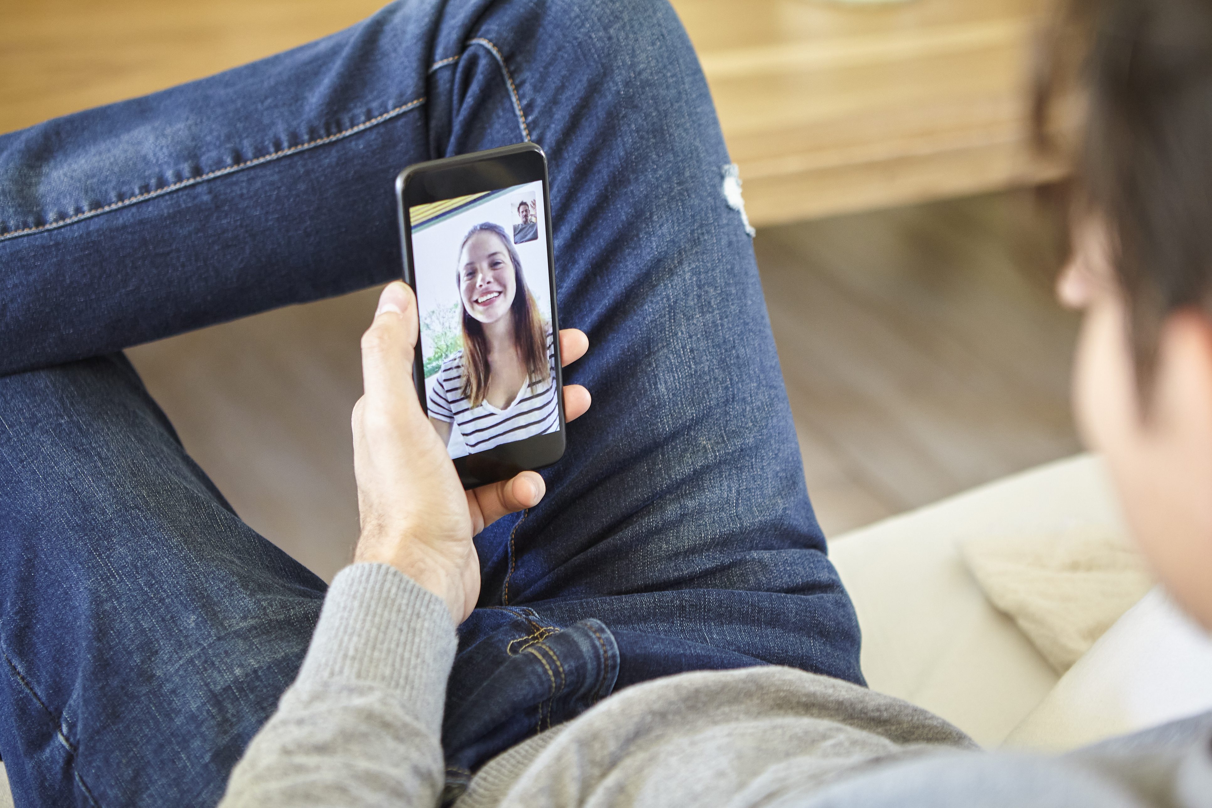 Online Dating: Is It A Good Sign If A FaceTime Date Lasts For 9 Hours?