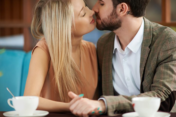 Online Dating: Did He Want A Kiss At The End Of Our First Date?